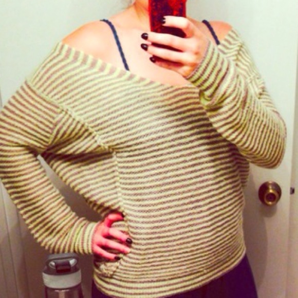 Free People sweater - Picture 1 of 3