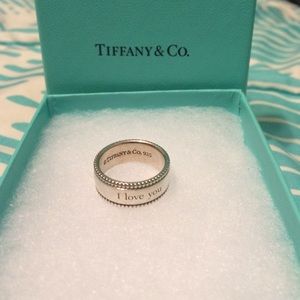 TIFFANY & Co. "I love you" BAND discontinued