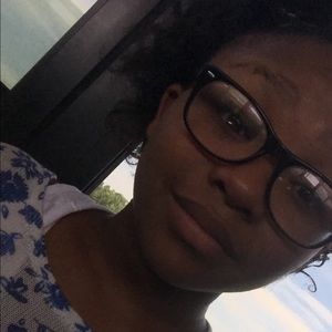 Meet your Posher, Serena