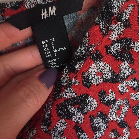 H&M Blouse - Picture 3 of 4