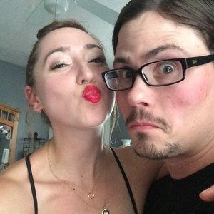 Meet your Posher, Caitlin