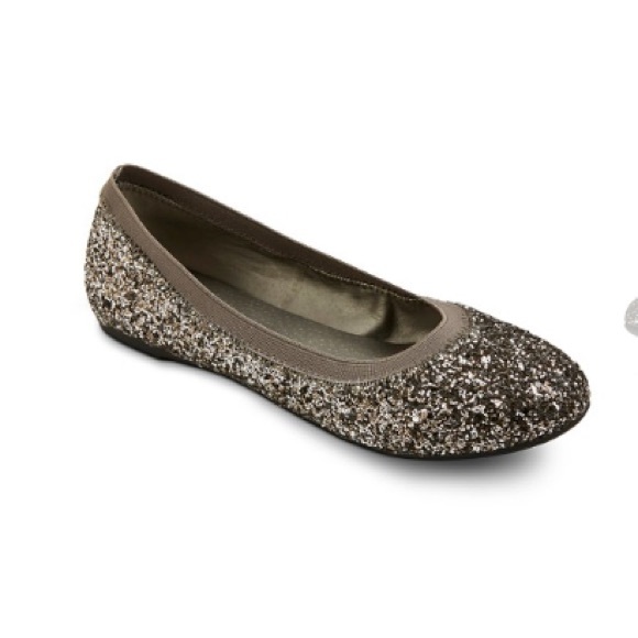 💎BRAND NEW Vanessa Mossimo Rhinestone Flats!💎