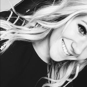 Meet your Posher, Mckayla