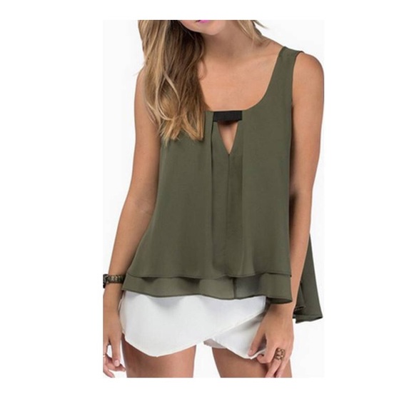 NWT Scoop Neck Top