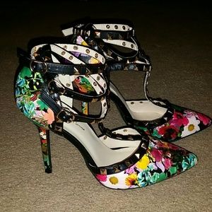 Flowery shoes