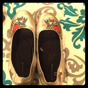 size 10 airwalk flats brand new without tag