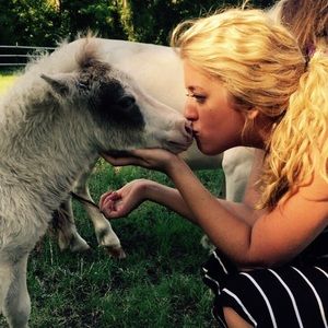 Meet your Posher, Alex