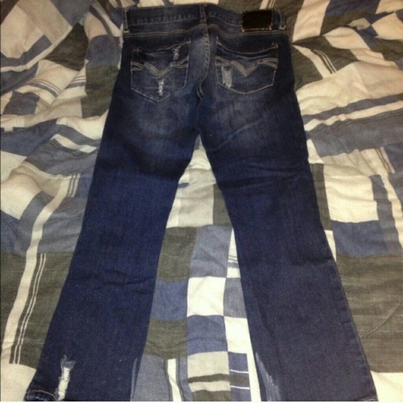 Red Rivet Destroyed Skinny Capris - Picture 2 of 4