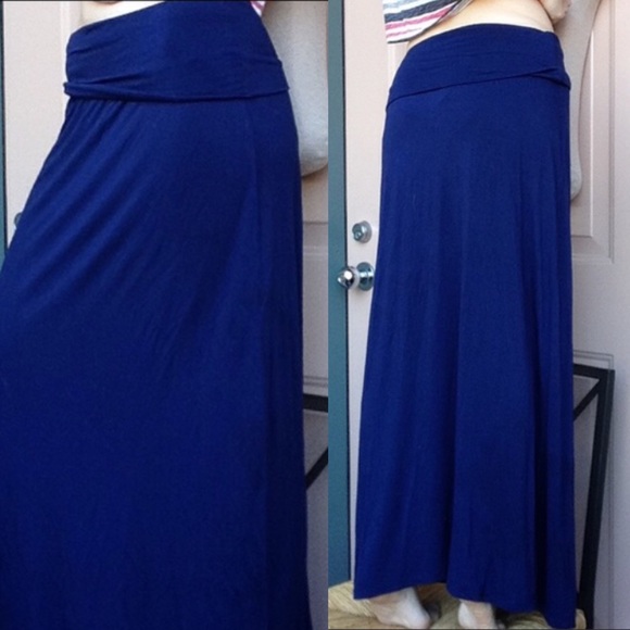 a.n.a Dresses & Skirts - PLEASE BUNDLE❣️A.N.A. Navy Flowy Maxi Skirt Long