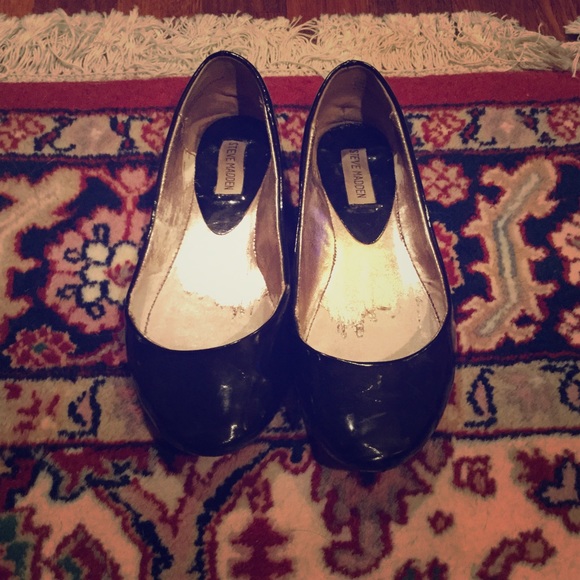 Steve Madden Black Flats