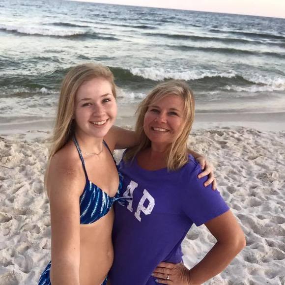 Meet your Posher, Kelly