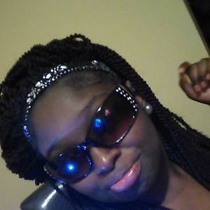 Meet your Posher, Diannaperson