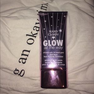 Hard candy face luminizer