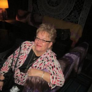 Meet your Posher, Carol