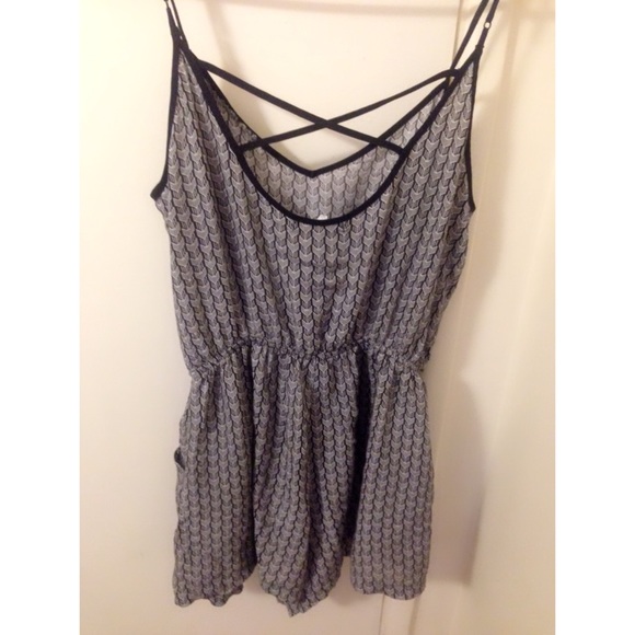 Grey & Black Romper - Picture 2 of 3