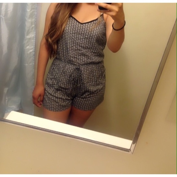 Grey & Black Romper - Picture 3 of 3