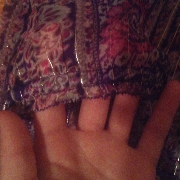 Light floral American eagle top - Picture 2 of 4