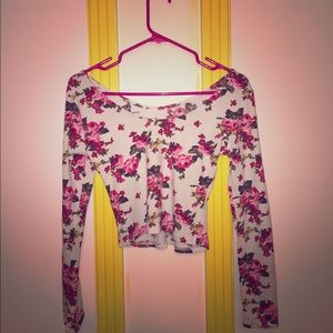 CUTE😍❗️ Floral Crop Top🌷