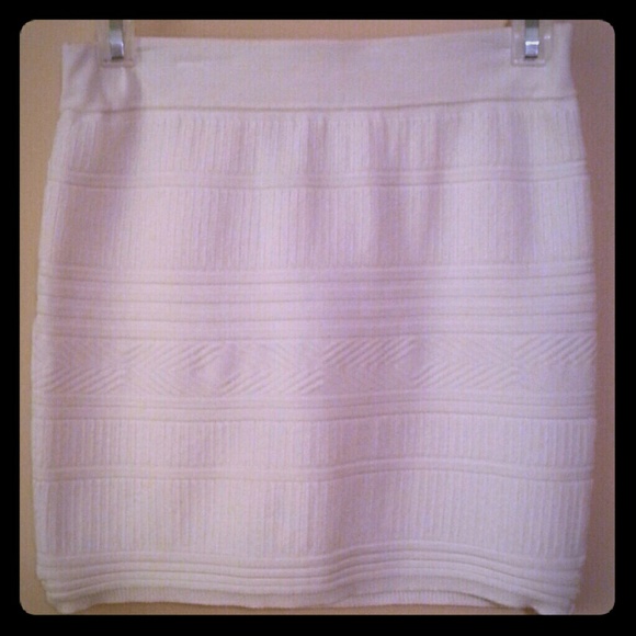 White Wet seal sweater skirt