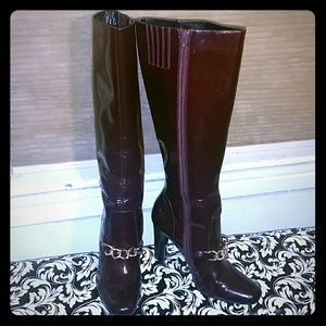 BEAUTIFUL Patent LeaTher Boots Steve Madden 8M