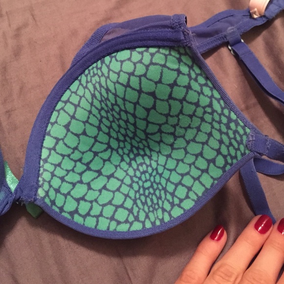 Blue bra - Picture 3 of 3