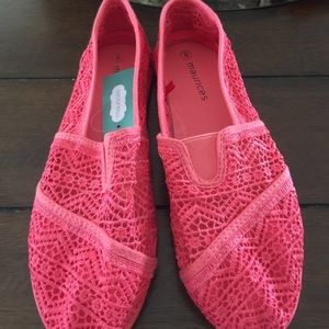 Maurices size 8 shoe.