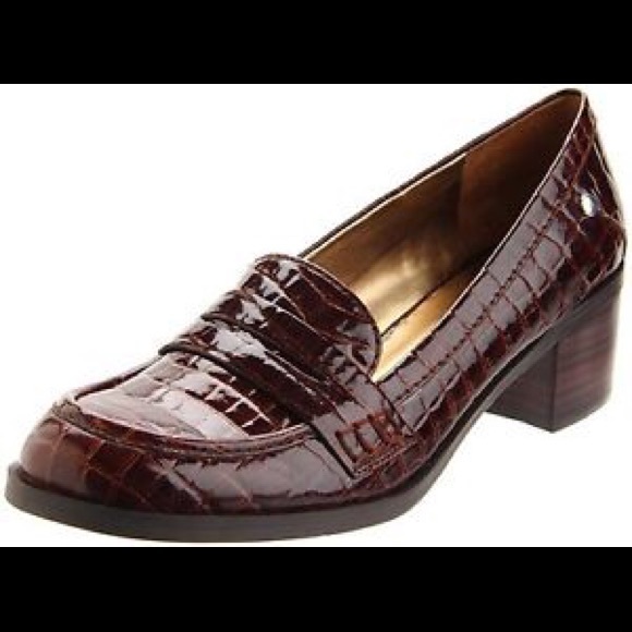 NINE WEST Newkimmie Loafer Brown Crocodile Print💜