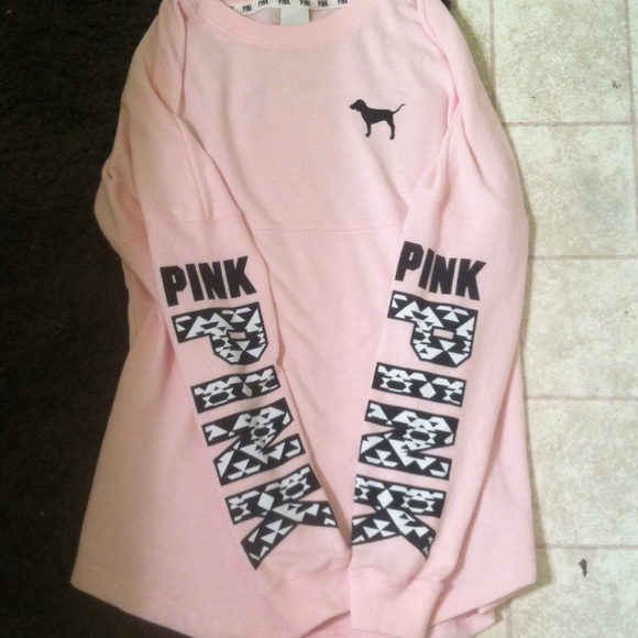PINK Victoria secret/sweater NEVER WORN!!