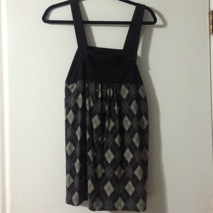Black pattern top/dress