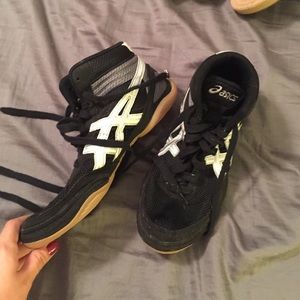 Wrestling shoes