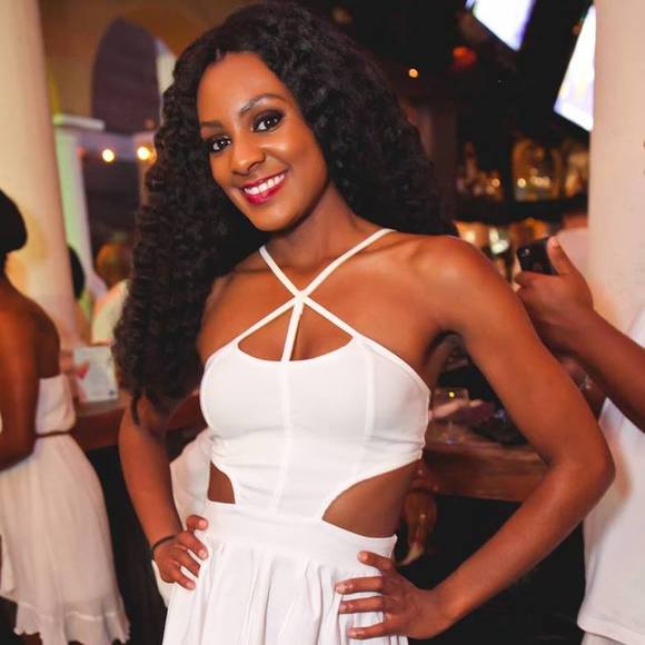 Meet your Posher, Akilah