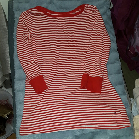 Red & white stripe 3/4 sleeve shirt
