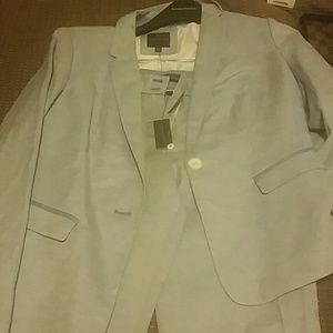 Limited linen pant suit