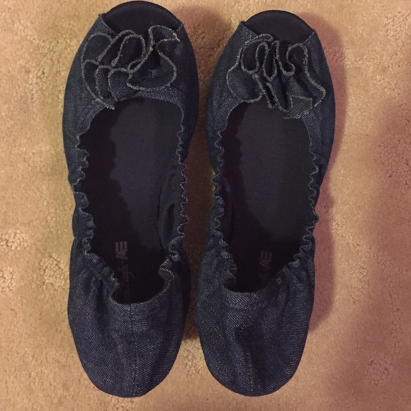 American Eagle Denim Scrunch Flats