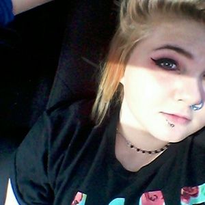 Meet your Posher, Brittney