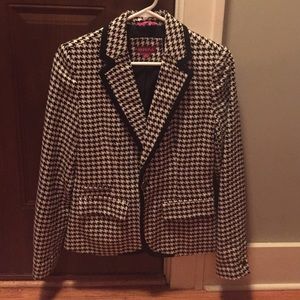 Houndstooth blazer