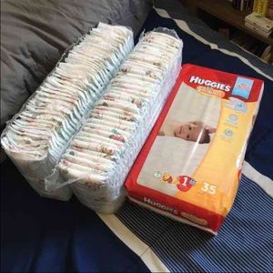 Size 1 huggies diapers