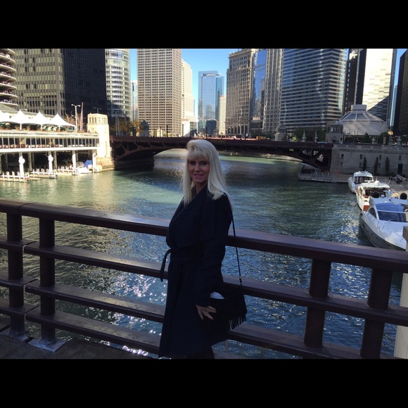 Meet your Posher, Joy - Picture 2 of 2