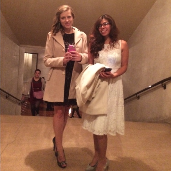 Meet your Posher, Stephanie - Picture 3 of 4