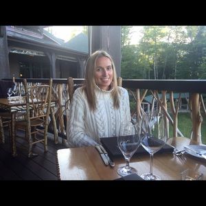 Meet your Posher, Tara