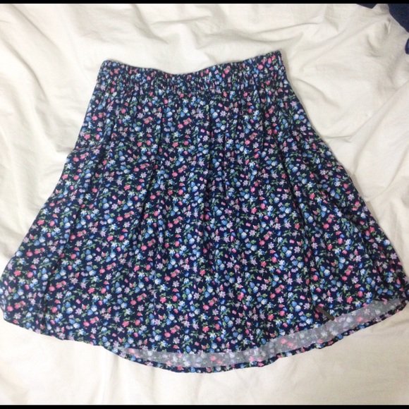 Floral printed skirt