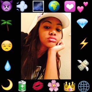 Meet your Posher, Kayla