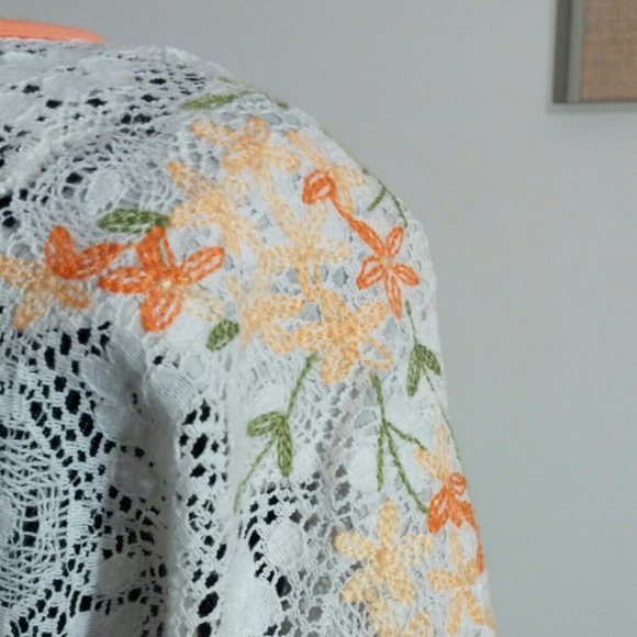 💎NWT °Free People° White Floral Boho Top - Picture 3 of 4