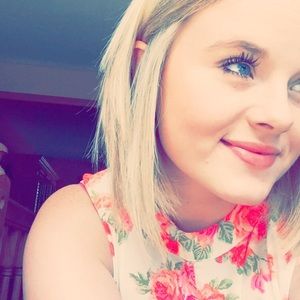 Meet your Posher, Mandy