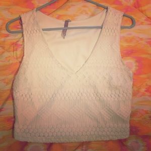 White v neck crop top