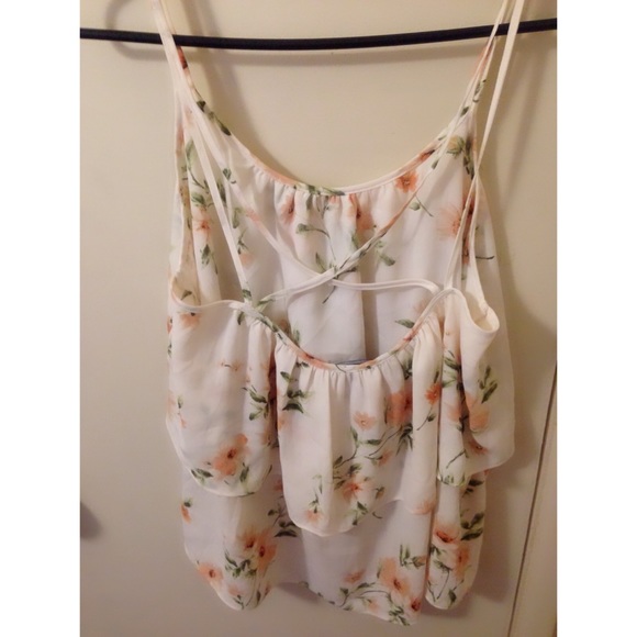 Flowerish Summer Top - Picture 2 of 2