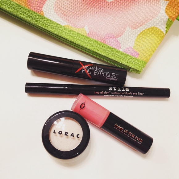 Other - 🆕 🎈LAST CHANCE 🎈 Five-piece makeup bundle