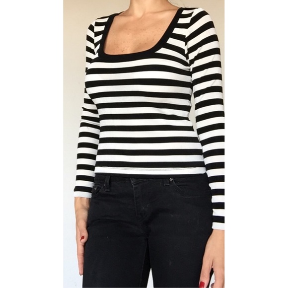 BCBG Paris long sleeve Black and white shirt