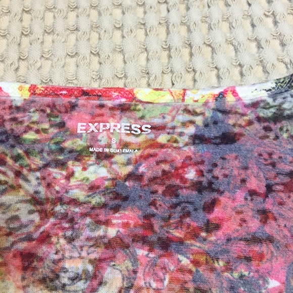 Express Floral Tank Top - Picture 3 of 4