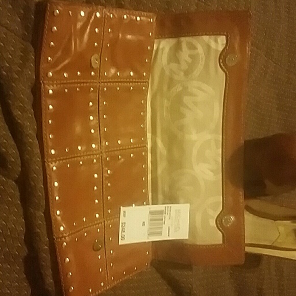 Beautiful brown leather clutch & open toe pumps - Picture 2 of 3